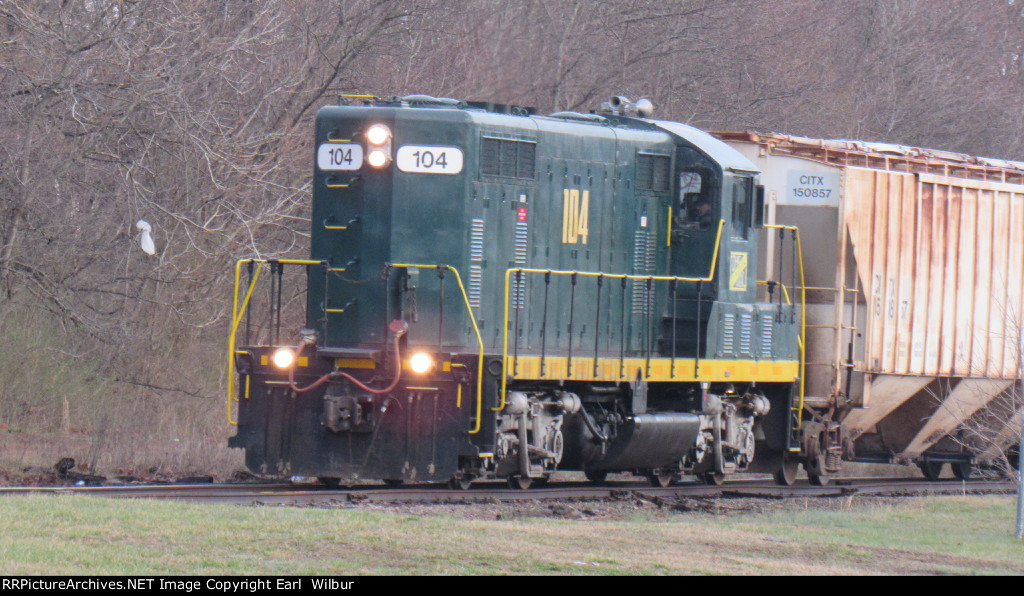 Ohio South Central Railroad (OSCR) 104